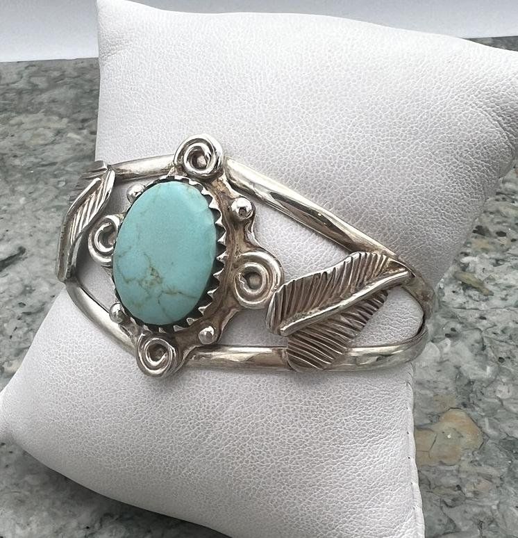 Sterling Silver Turquoise Cuff Bracelet Native American Leaf Design 2