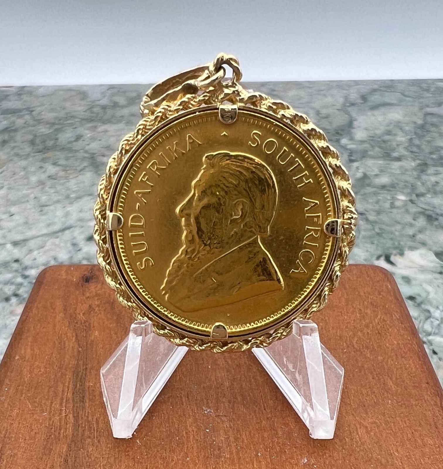 1/2 oz South African Gold Krugerrand Coin in 14K Rope Bezel Pendant 2