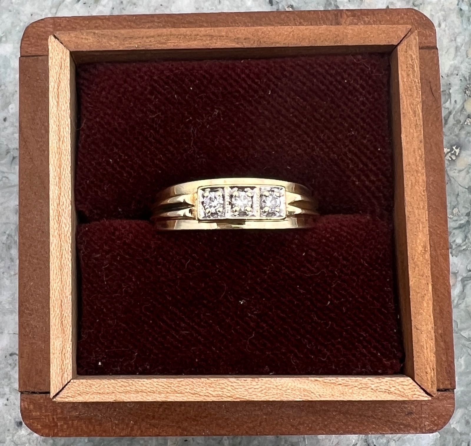 14K Gold Three-Stone Diamond Ring Set Vintage Mid-Century. Sz. 9.75