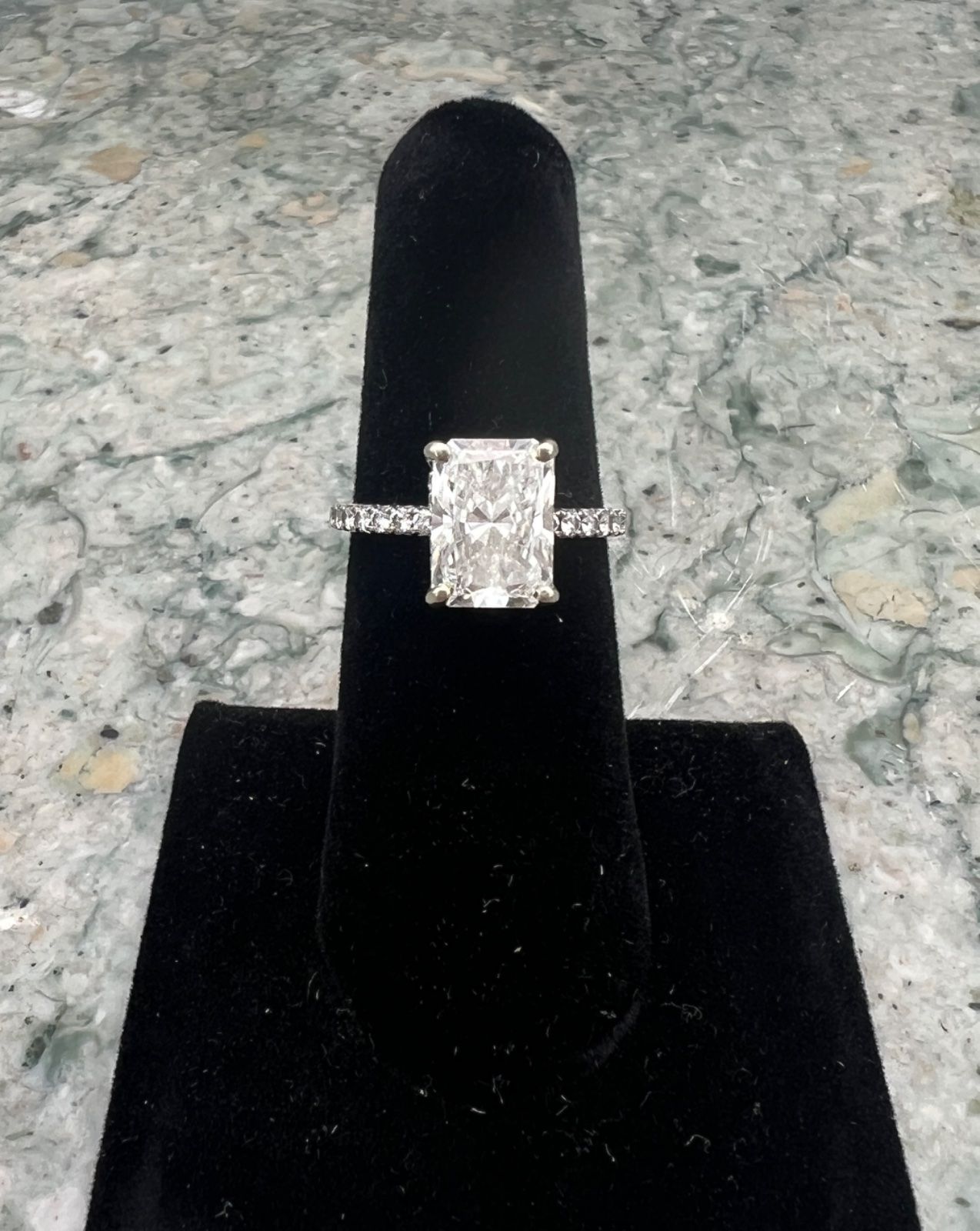 14K White Gold Radiant Cut Diamond Engagement Ring Pavé Band. Sz. 6.75 2