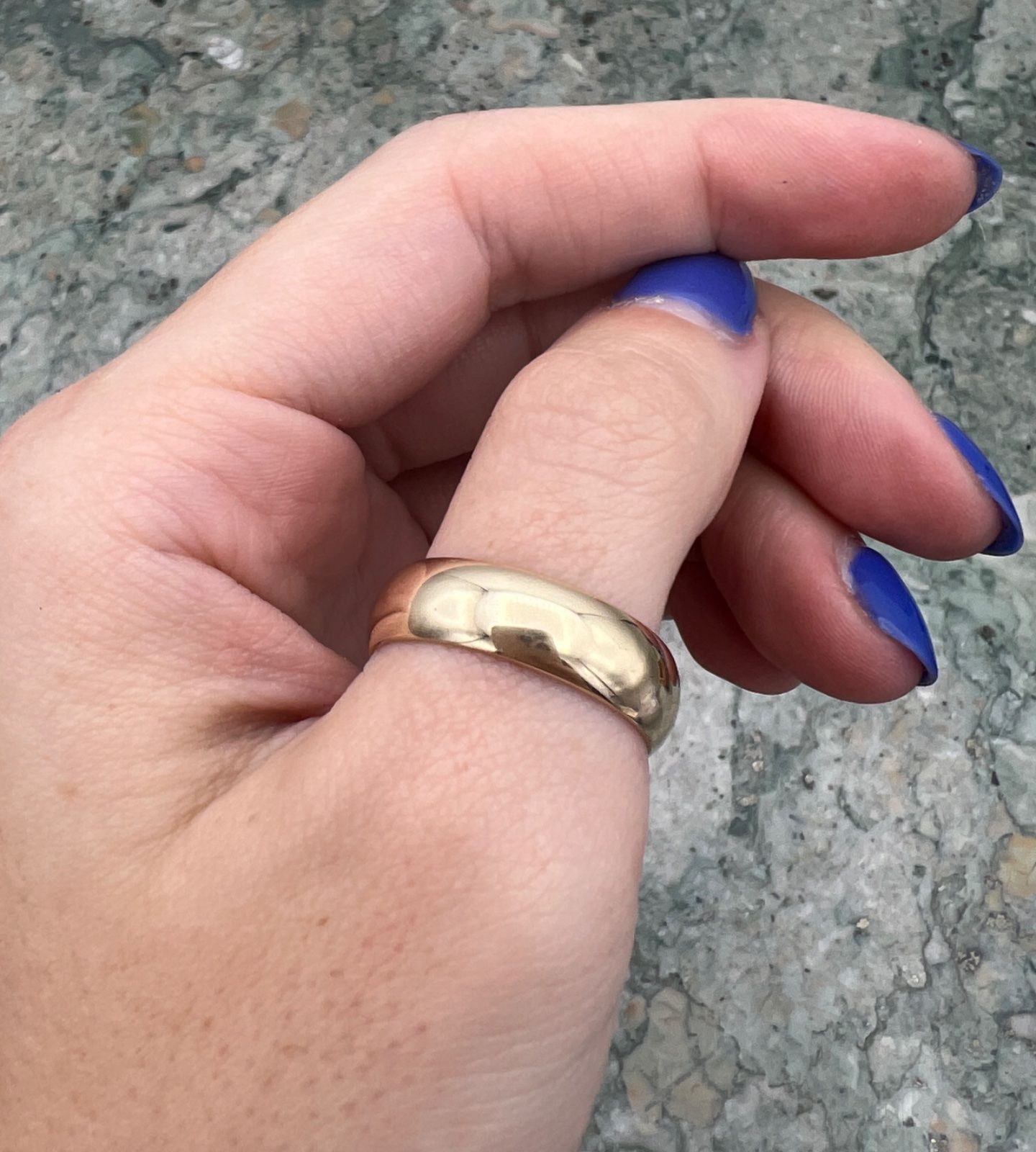 14K Gold Comfort Fit Wedding Band Ring. Sz. 9.5 3