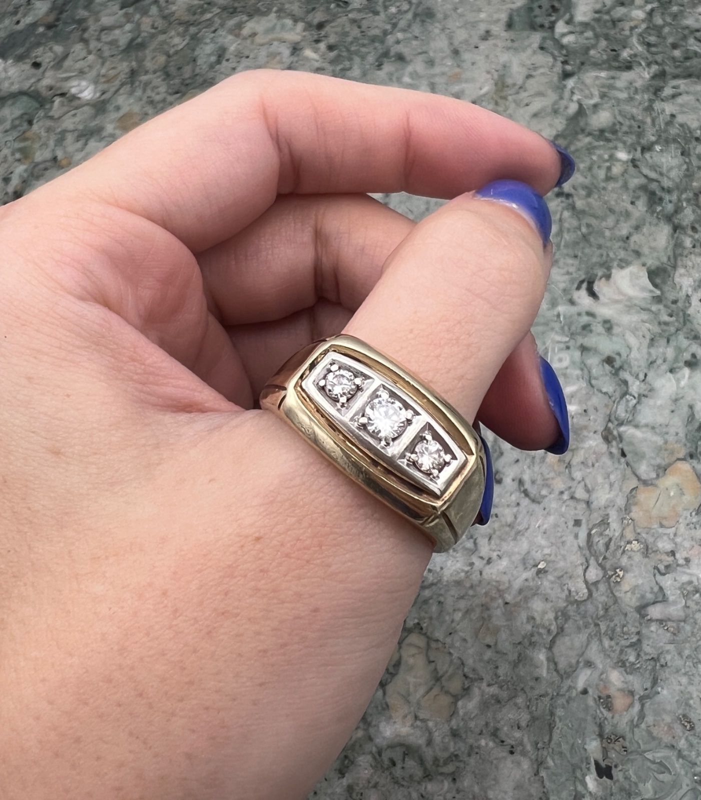 14K Gold Men's Three-Stone Diamond Ring Vintage Style. Sz. 13.25 3