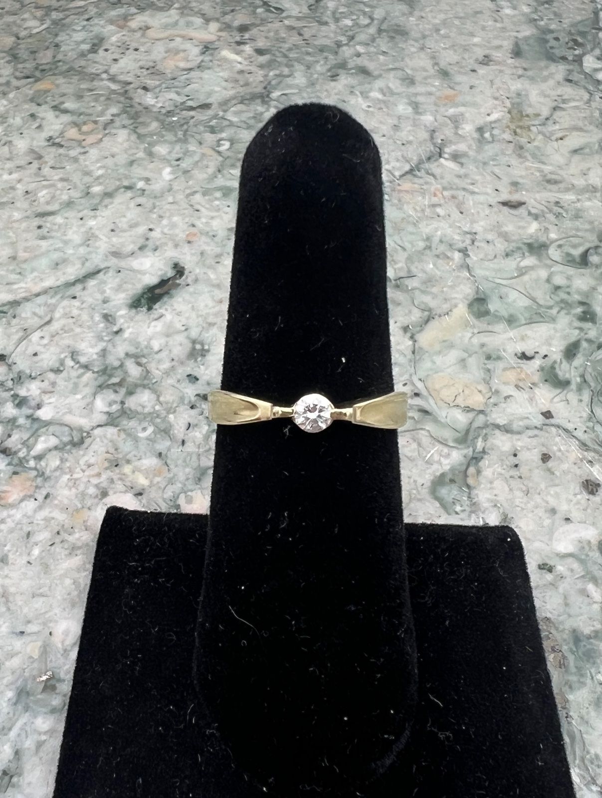 14K Gold Diamond Solitaire Ring with Tension-Style Setting. Sz. 7.25 2