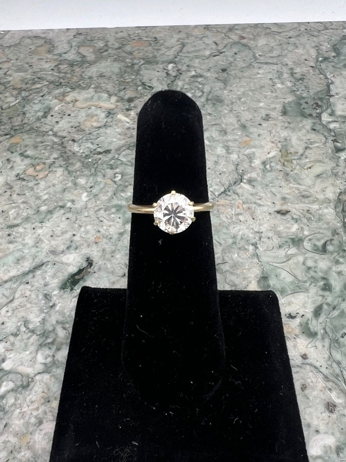 14K Yellow Gold Solitaire Ring with Glass Stone Round Cut. Sz. 5.5 2