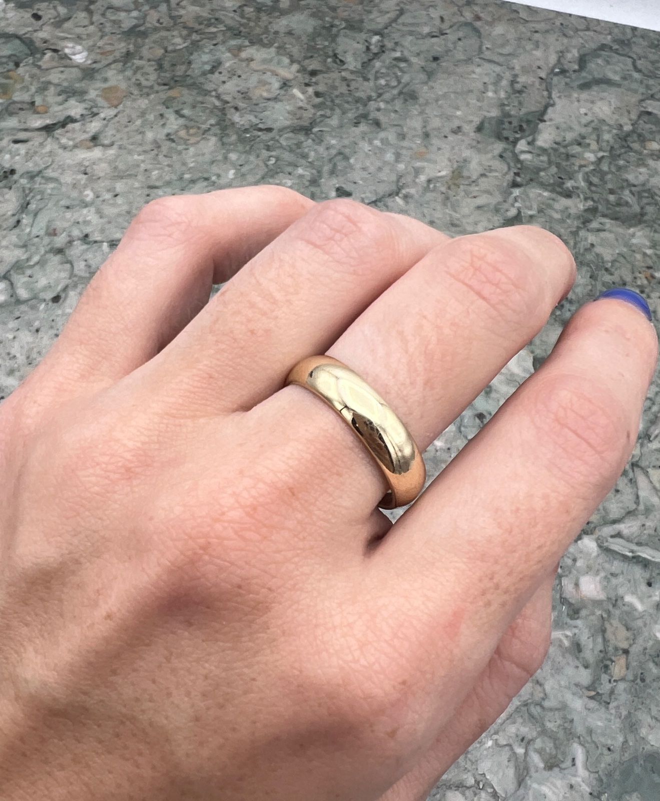 14K Gold Wedding Band Classic Dome Profile. Sz. 8.5 3