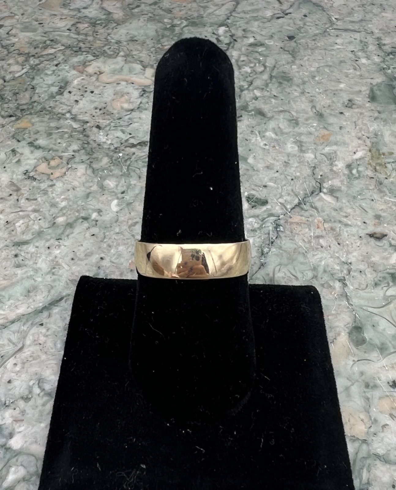 10K Gold Wide Band Ring - Classic Wedding Band Style. Sz. 10 2