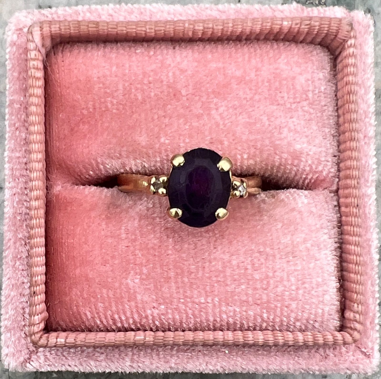 14K Gold Amethyst Ring with Diamond Accents. Sz. 4.5