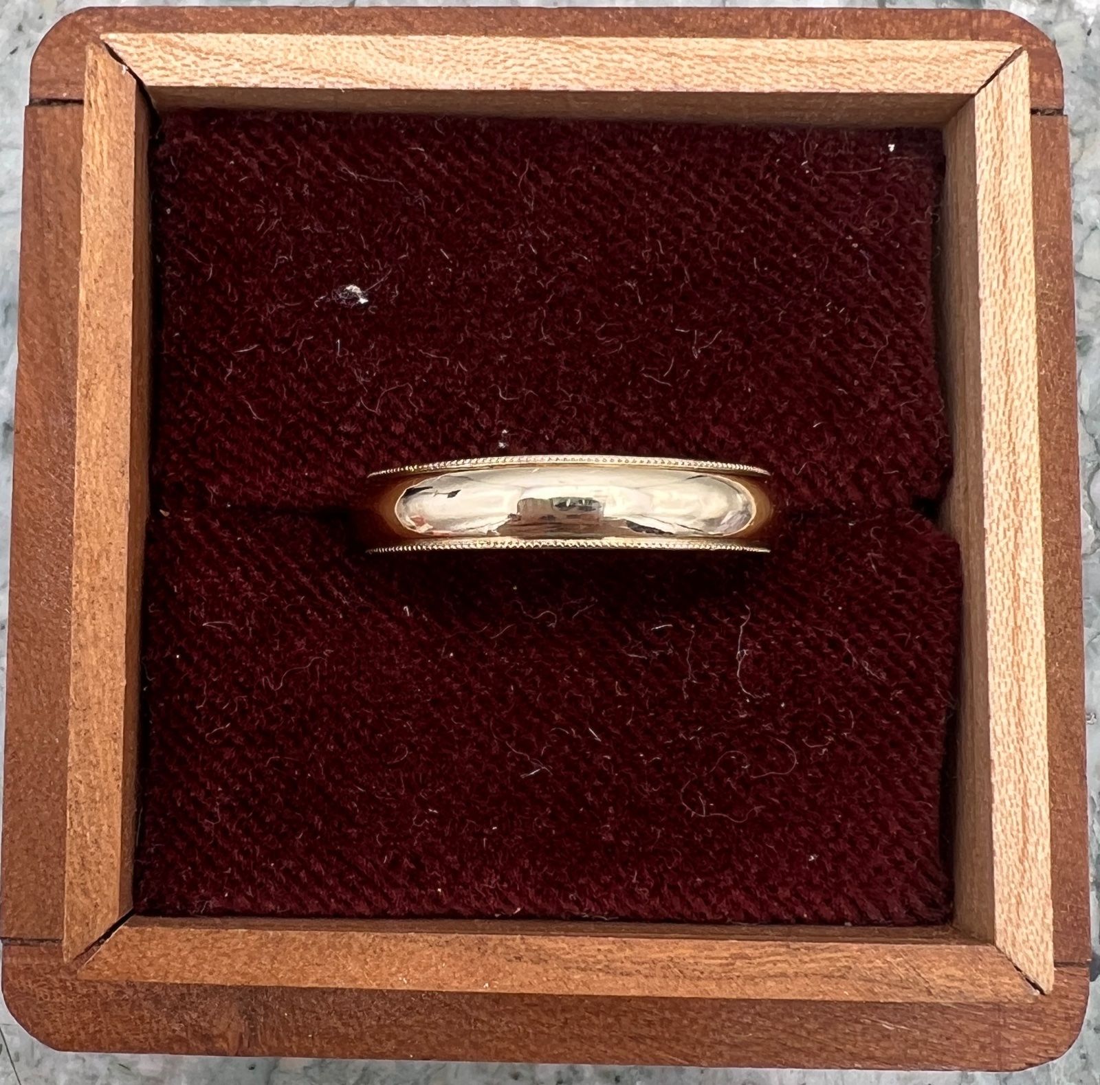 14K Gold Milgrain Wedding Band Ring Classic Style. Sz. 12