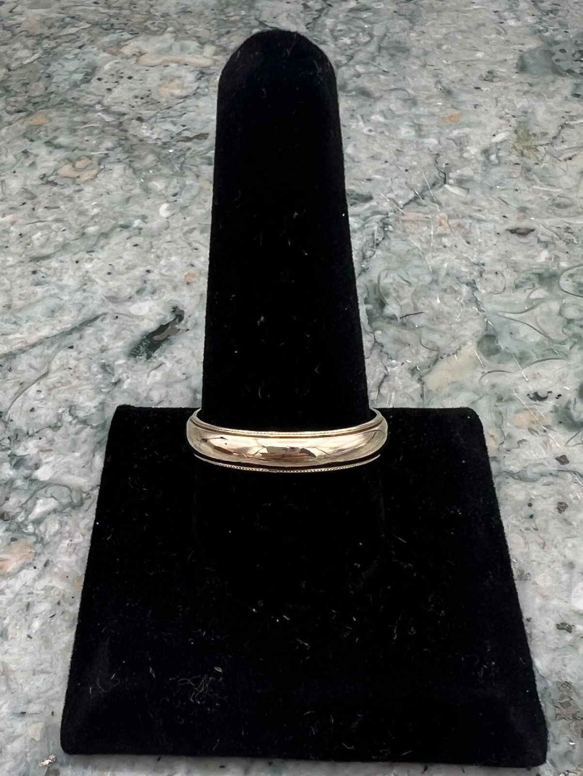 14K Gold Milgrain Wedding Band Ring Classic Style. Sz. 12 2