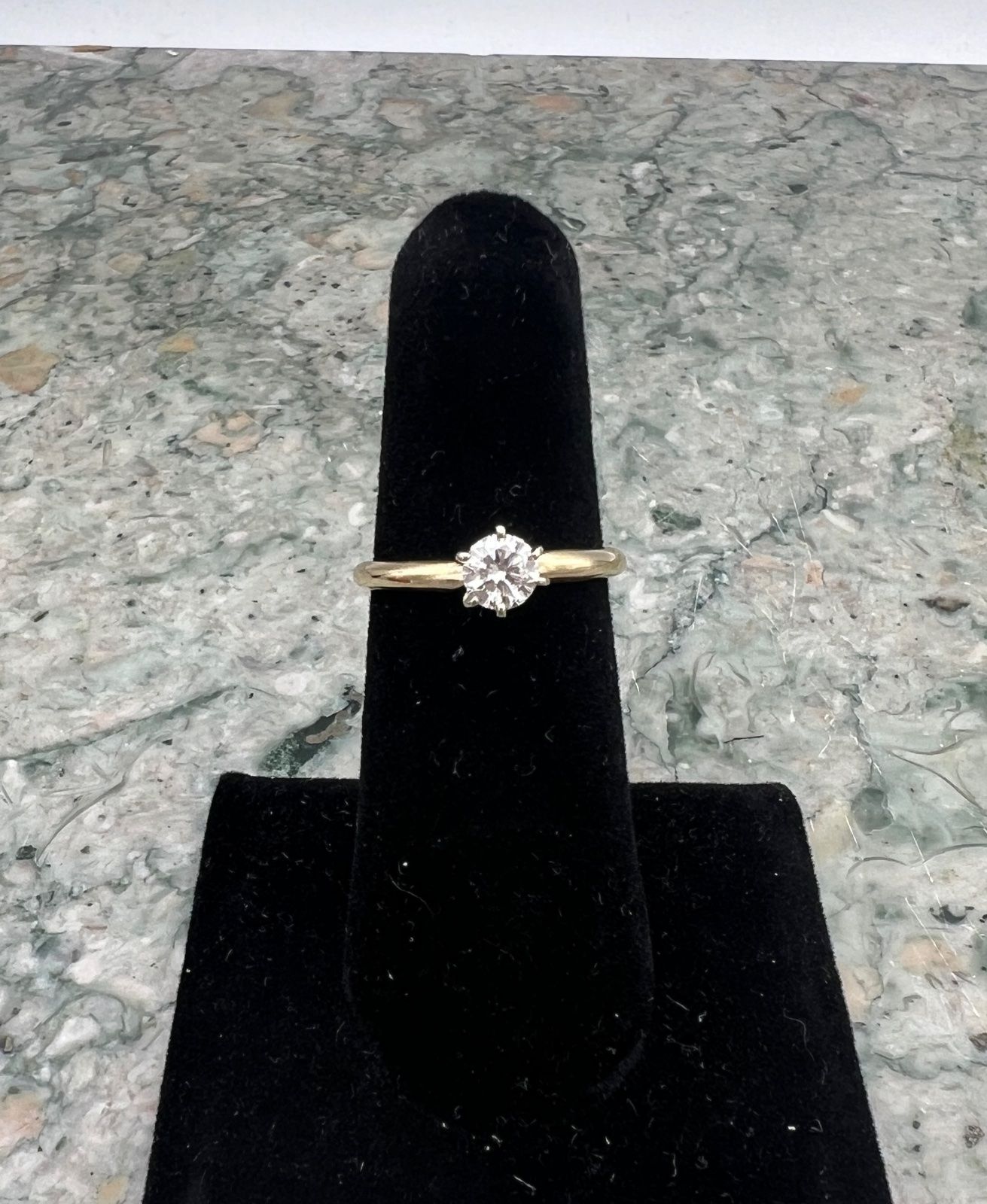14K Gold Solitaire Diamond Engagement Ring Round Brilliant Cut. Sz. 7 2