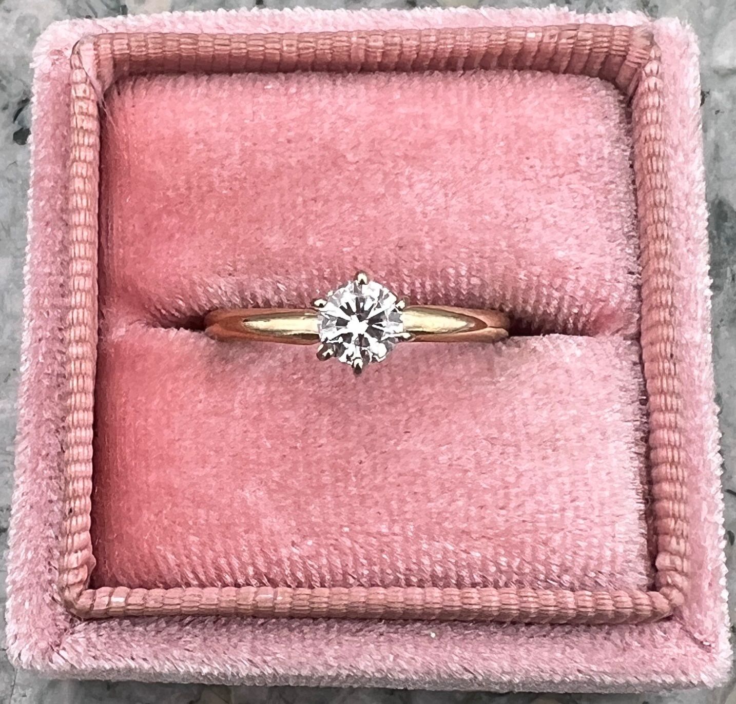 14K Gold Solitaire Diamond Engagement Ring Round Brilliant Cut. Sz. 7