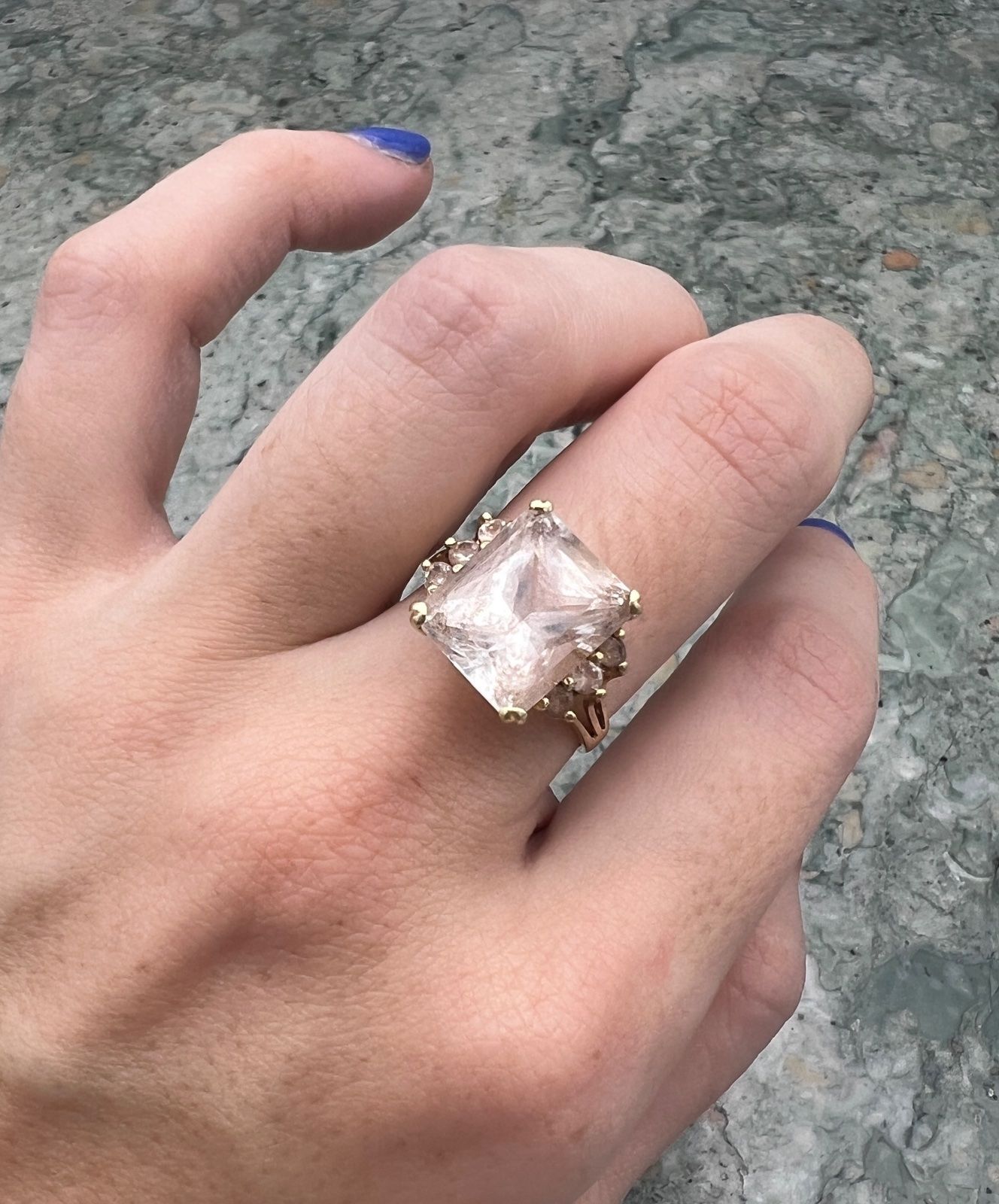 14K Gold Emerald-Cut Clear Gemstone Cocktail Ring with Accents. Sz 6.5 3