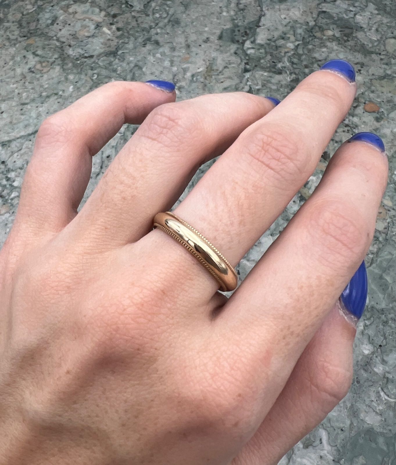14K Gold Milgrain Wedding Band Ring. Sz. 7.5 3