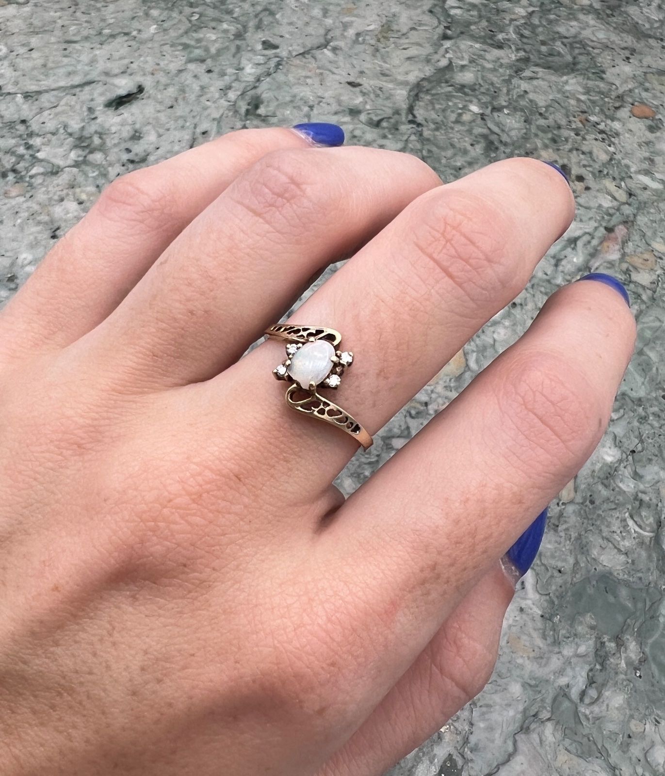 10K Gold Opal & Diamond Bypass Ring with Filigree Band. Sz. 6.25 3