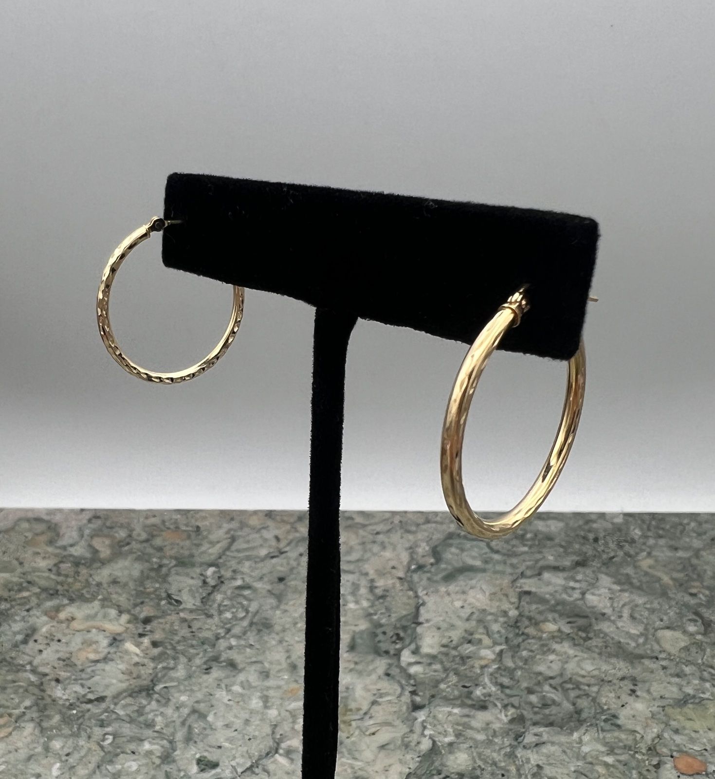 10K Yellow Gold Hammered Hoop Earrings 4