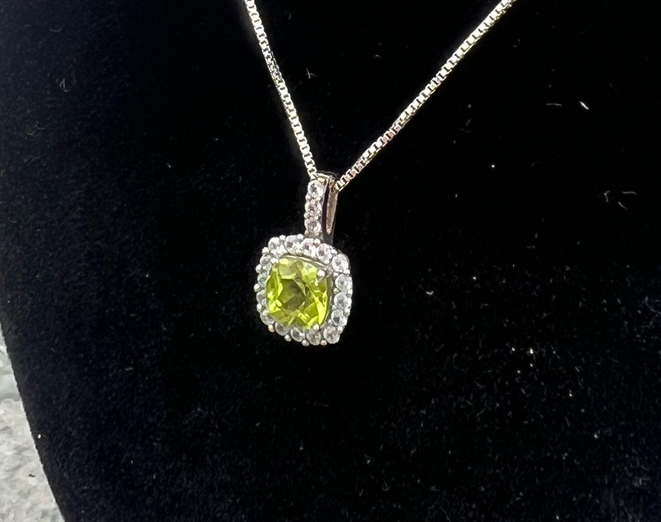 Sterling Silver Peridot & White Topaz Pendant Necklace Earring Set 3