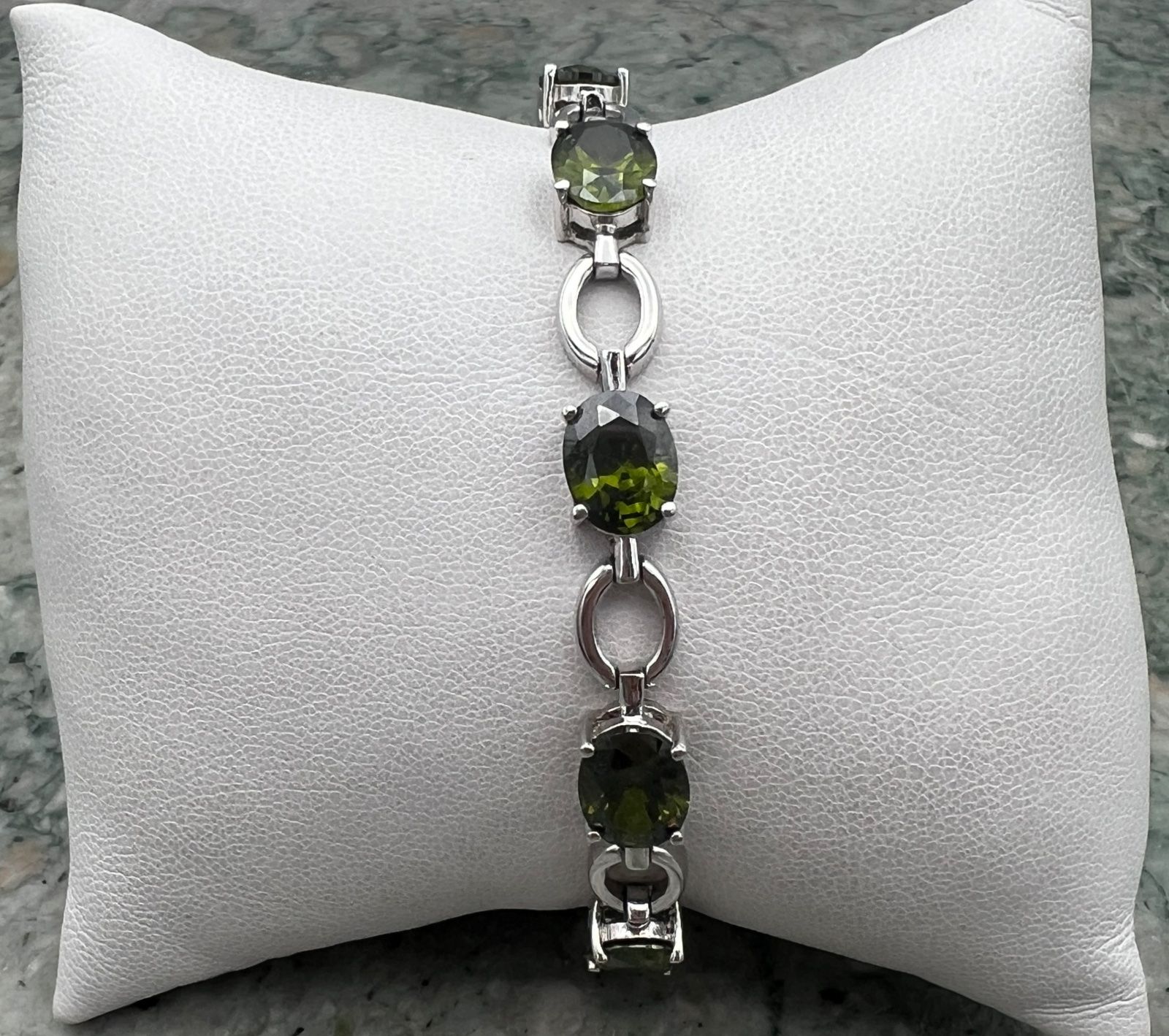 Sterling Silver Bracelet with Oval Green Stones .925
