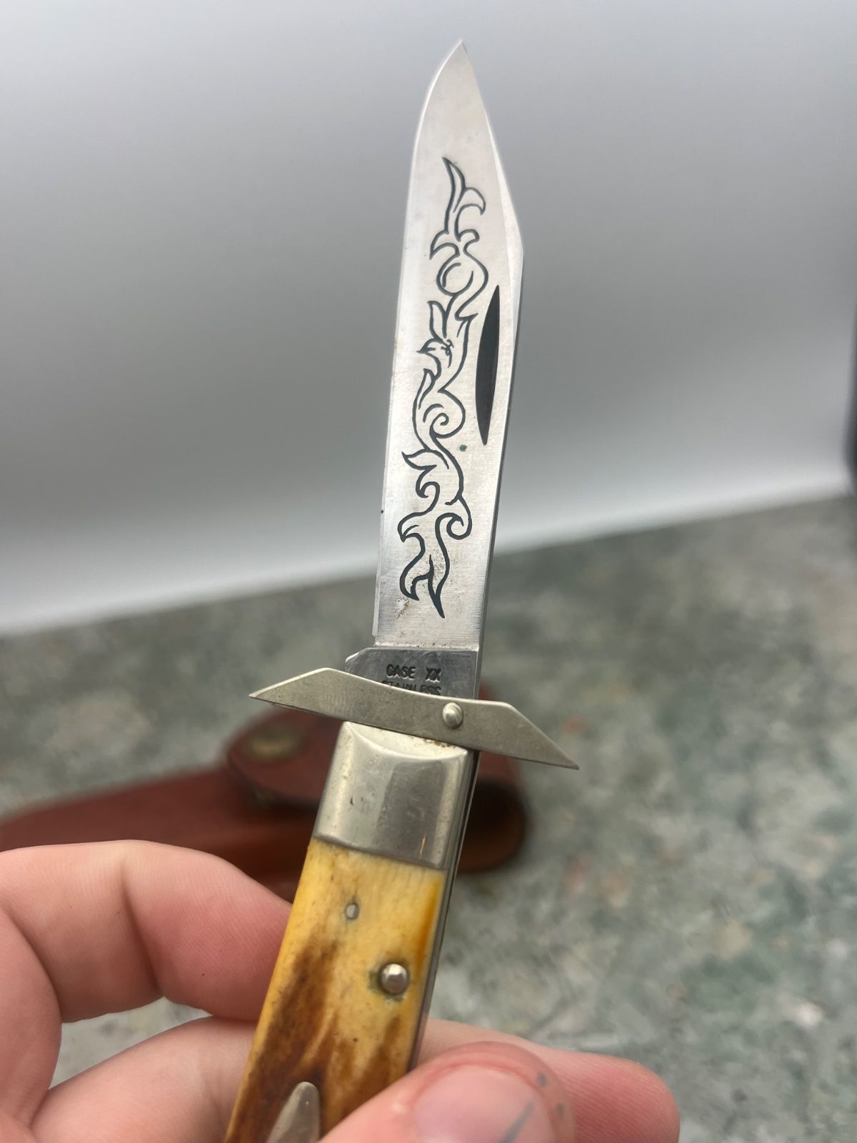 1977 Case XX P197 L SSP Shark Tooth Knife 3 Dot Etched Blade w/ Sheath 3