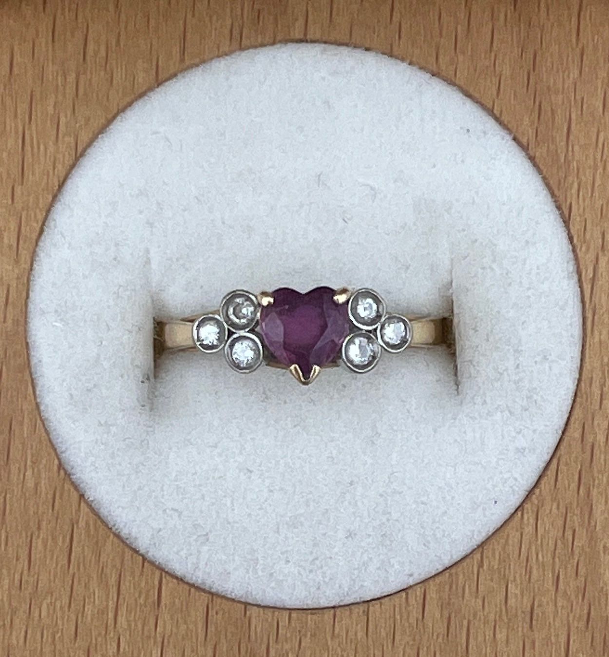 14K Gold Heart Ruby & Diamond Ring Vintage Style. Sz 6.75
