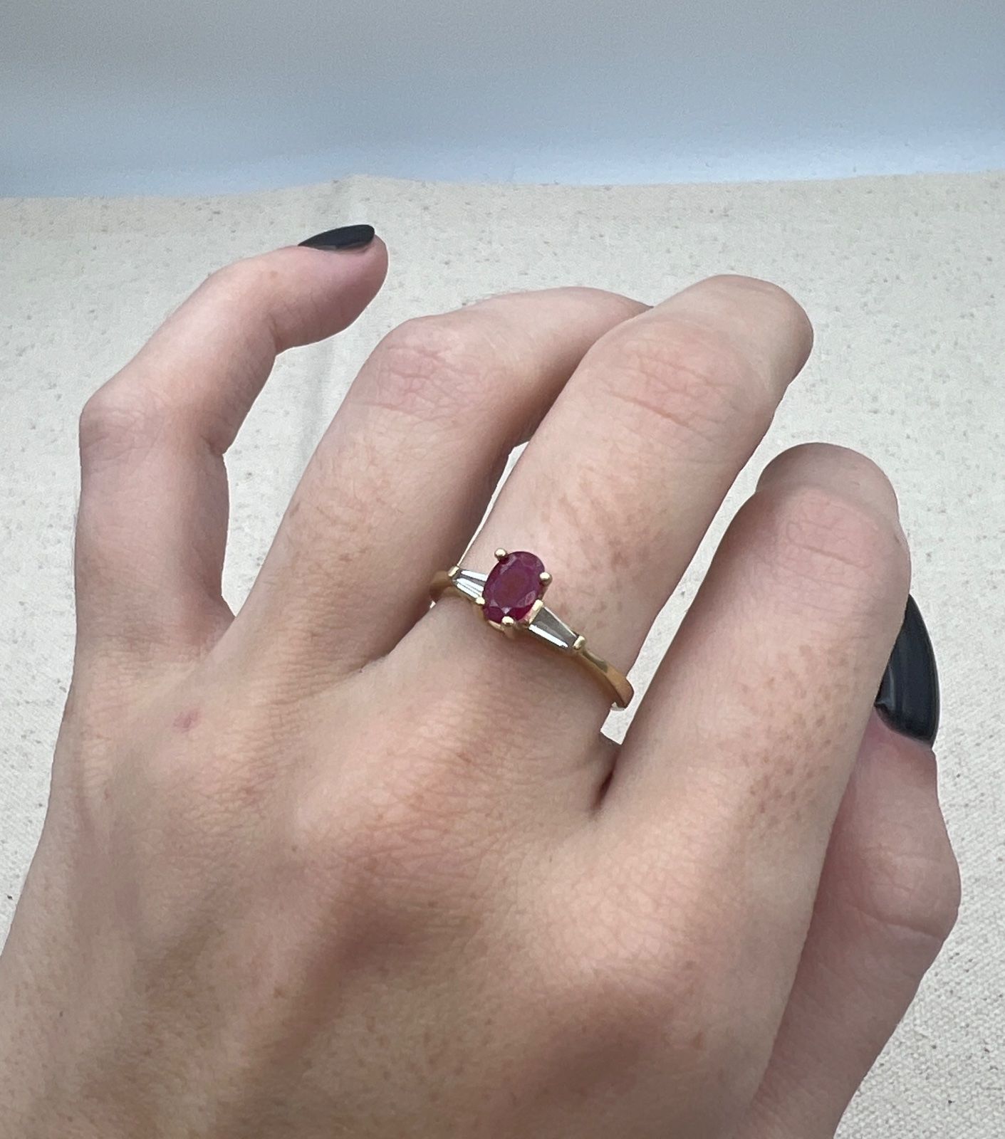 14K Gold Oval Ruby Ring with Tapered Baguette Diamond Accents. Sz 6.5 3