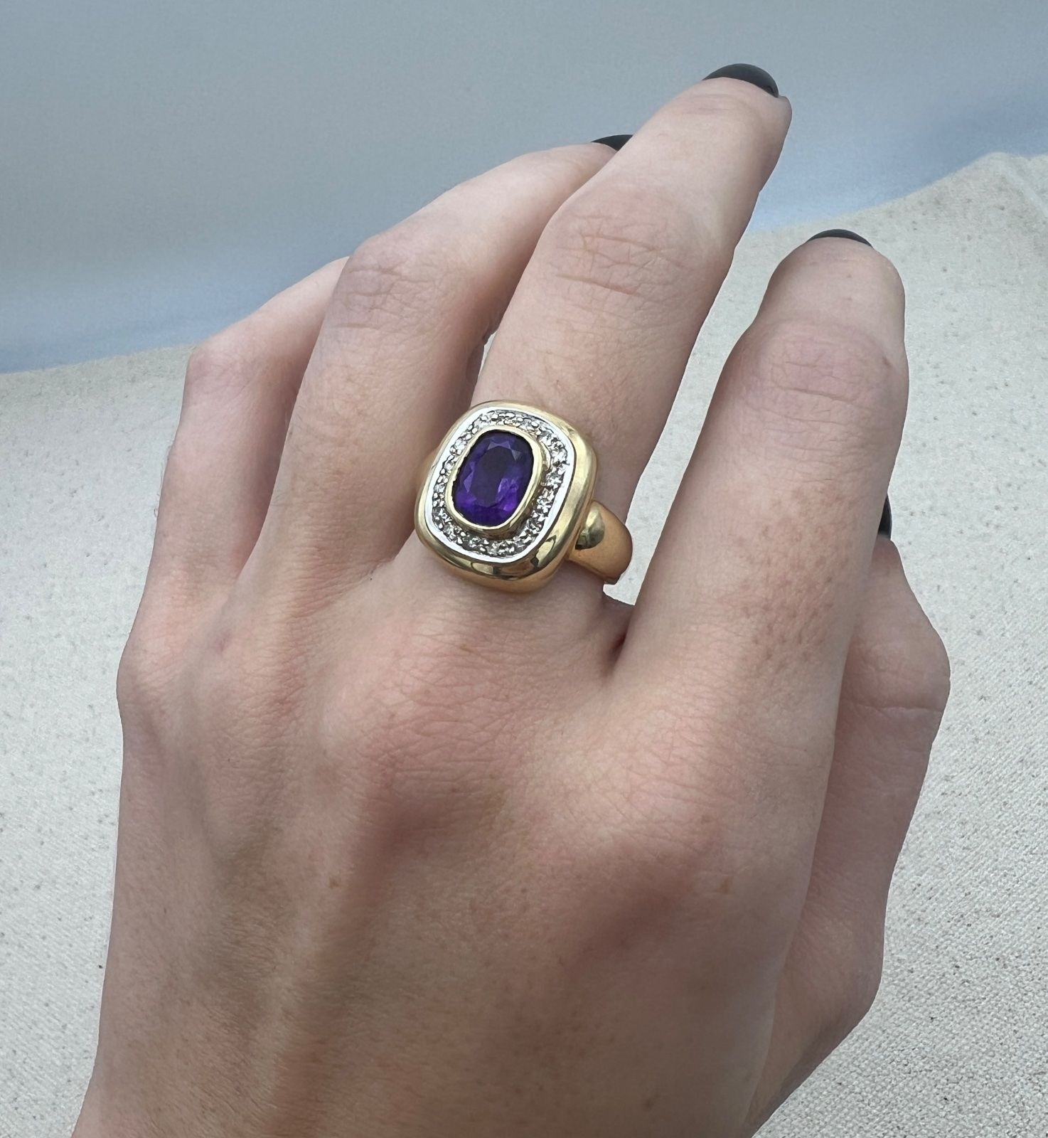 14K Yellow Gold Amethyst & Diamond Halo Cocktail Ring. Sz 6.5 3