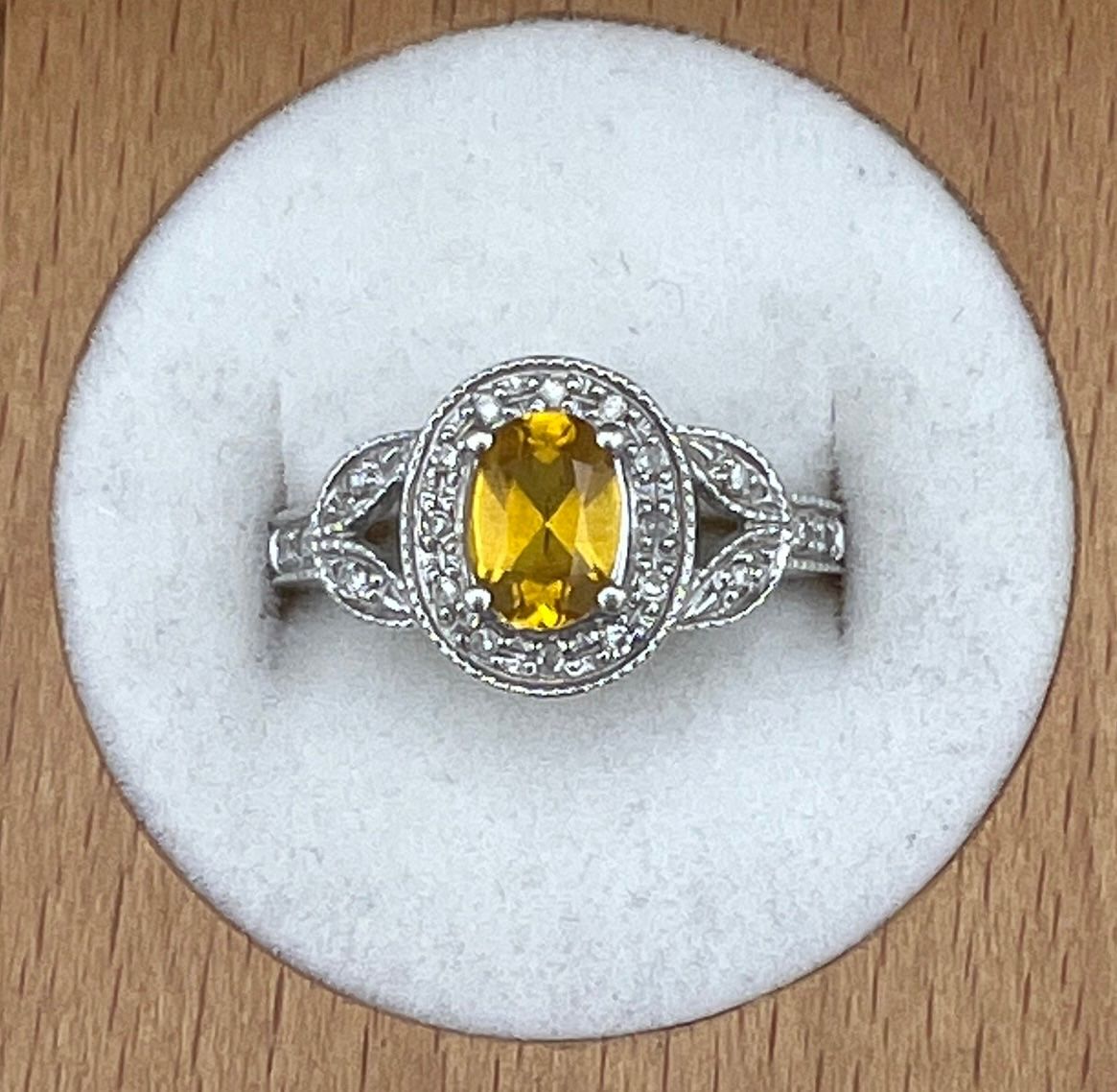 10K White Gold Citrine & Diamond Halo Ring Twisted Band. Sz 7