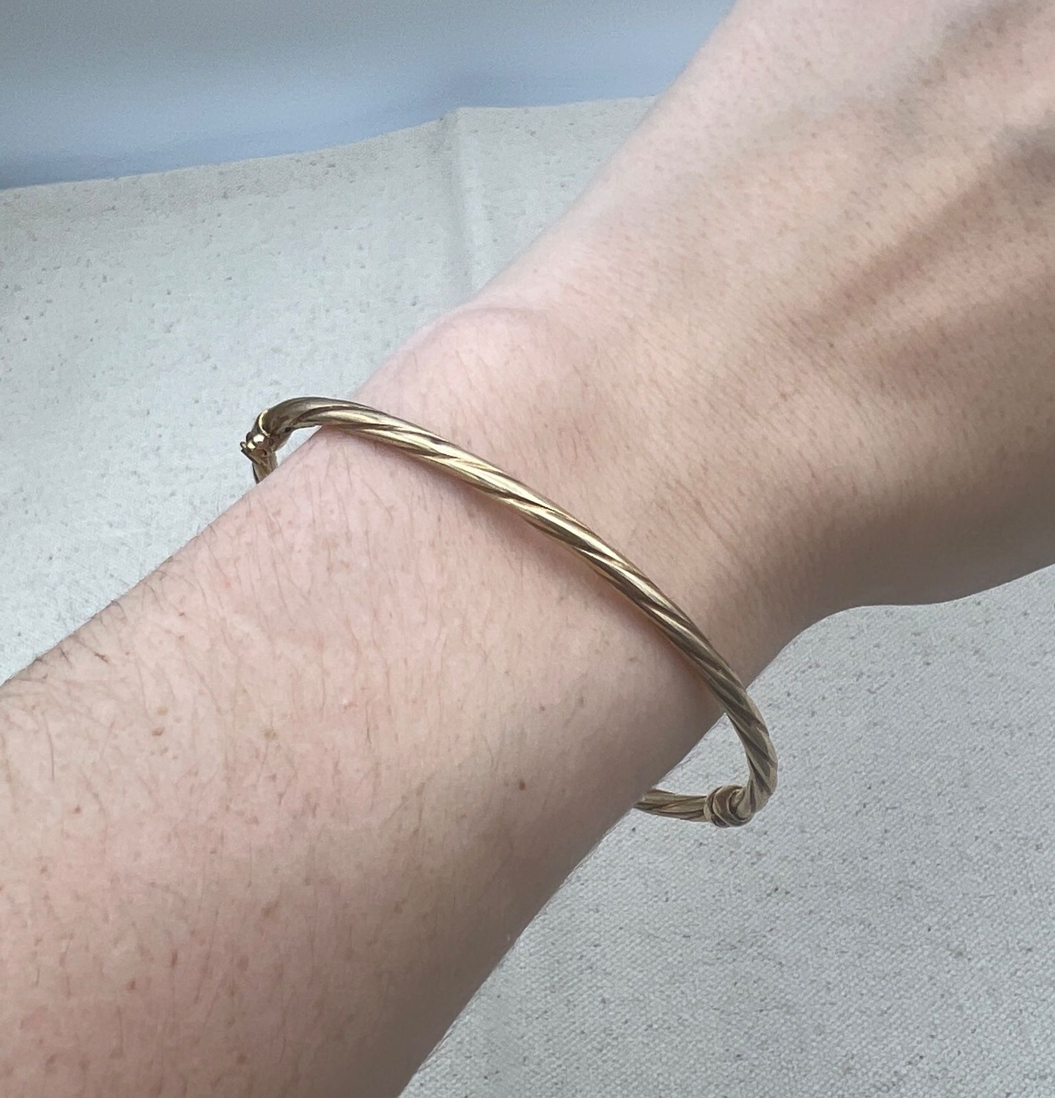 10K Gold Twisted Rope Bangle Bracelet with Hinged Clasp 3