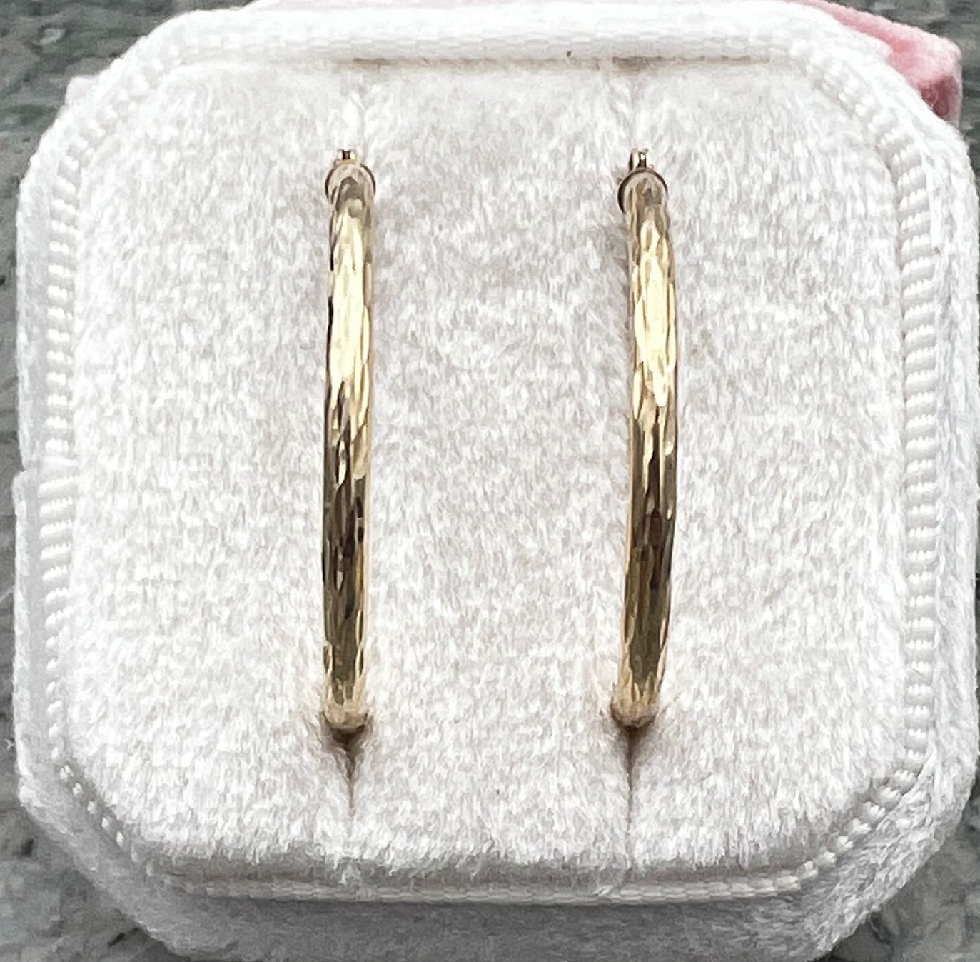 14K Yellow Gold Diamond-Cut Hoop Earrings