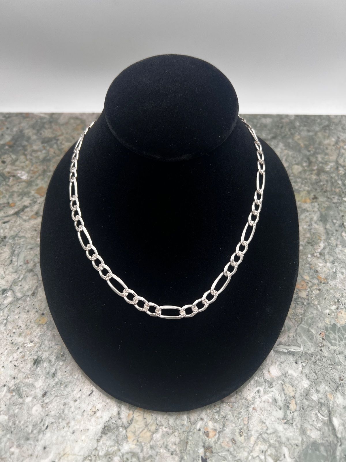 22" 925 Sterling Silver Figaro Chain Necklace with Diamond Cut Links
