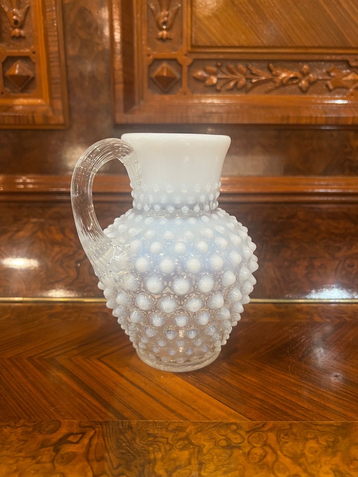 Vintage Fenton White Opalescent Hobnail Glass Pitcher – 5.75" (Handle Crack) 3