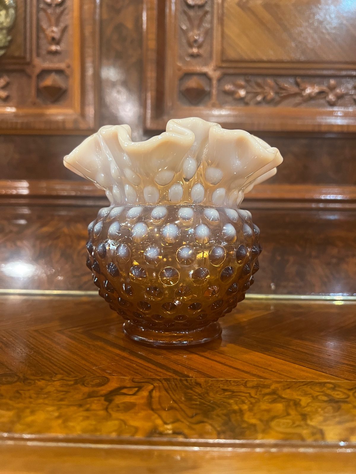 Vintage Fenton Amber Opalescent Hobnail Ruffled Vase – 4.25" 2