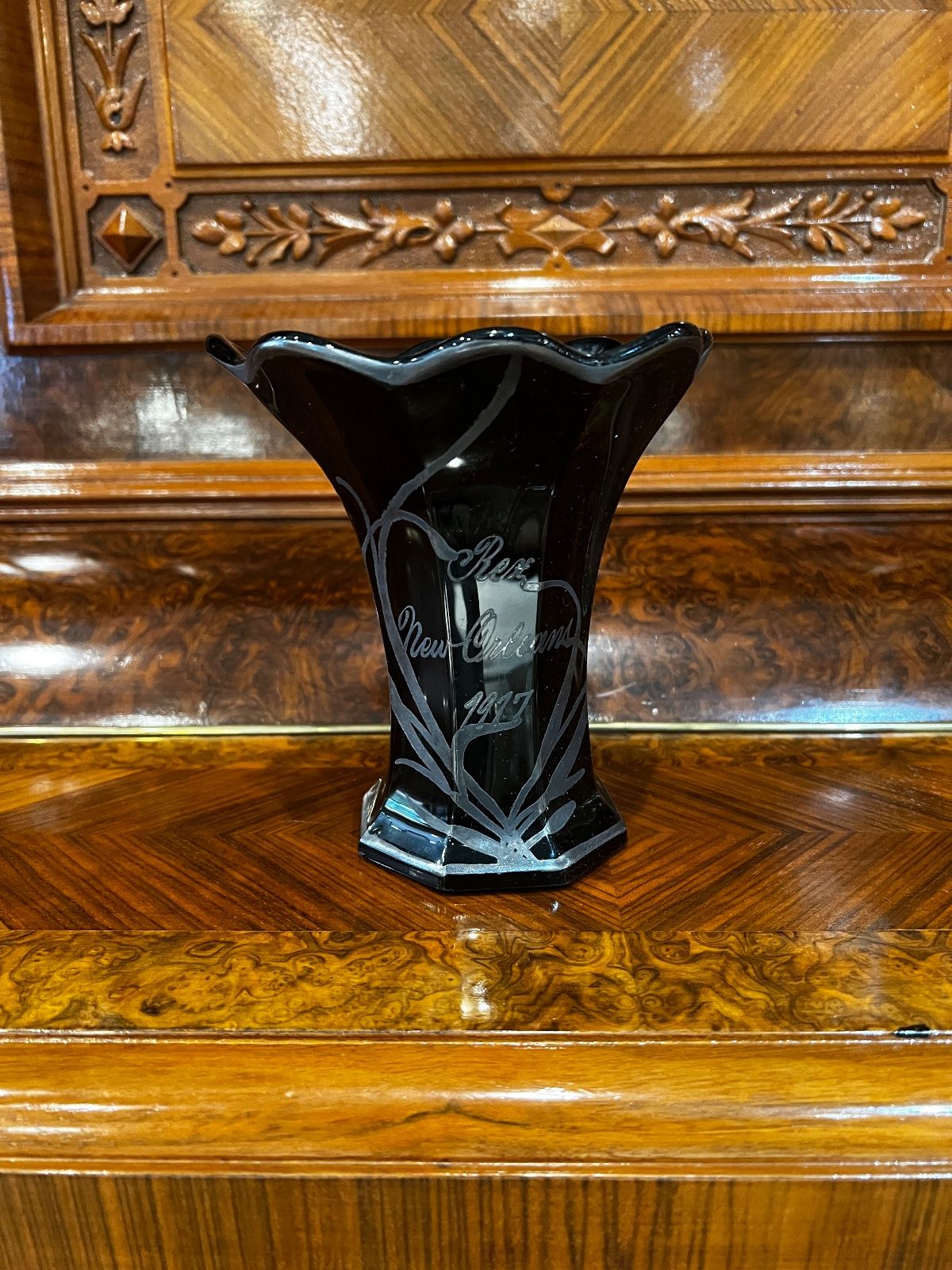Antique Rex New Orleans 1917 Black Amethyst Glass Souvenir Vase