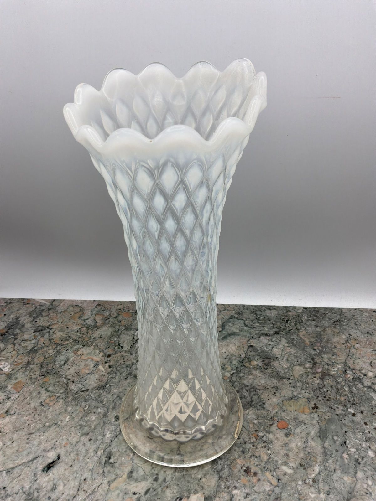 White Opalescent Diamond Pattern Vase