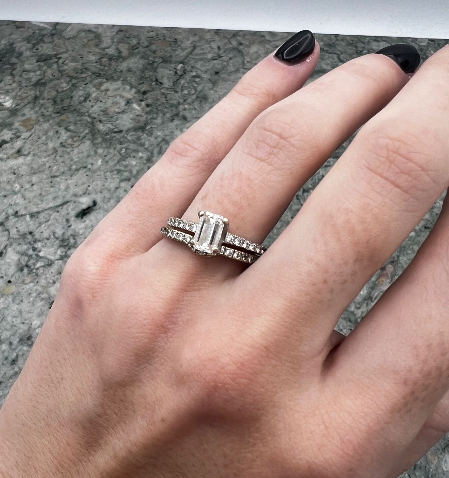 18K White Gold Emerald-Cut Diamond Wedding Ring Set 6