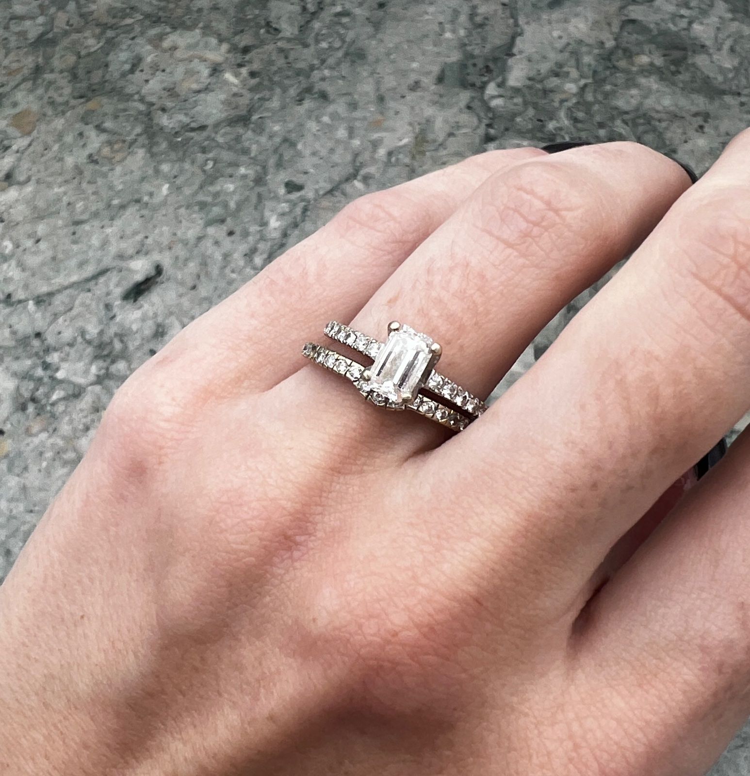 18K White Gold Emerald-Cut Diamond Wedding Ring Set 5