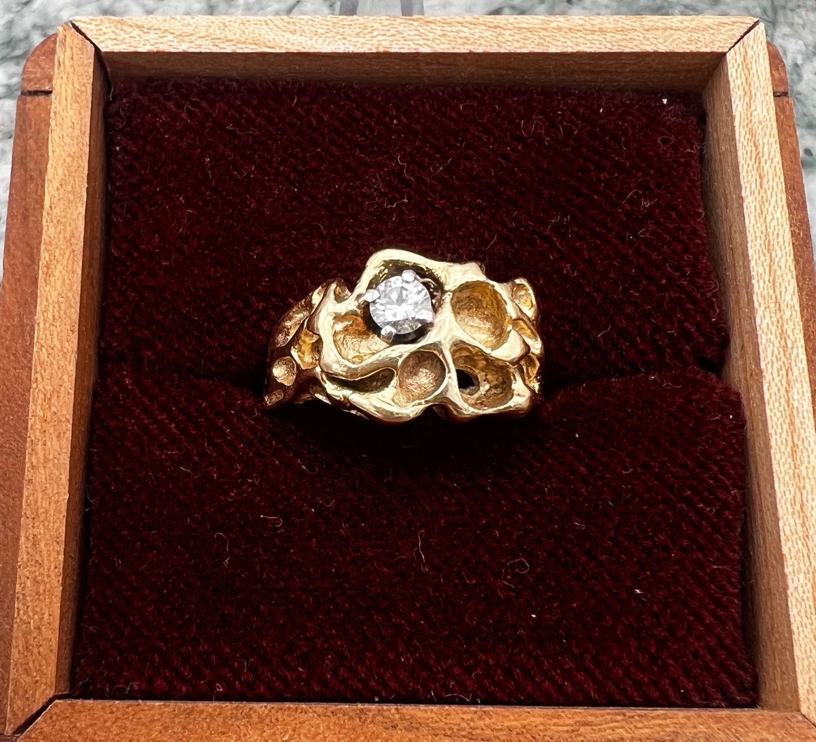 Vintage-Style 14K Yellow Gold Nugget Diamond Ring 3