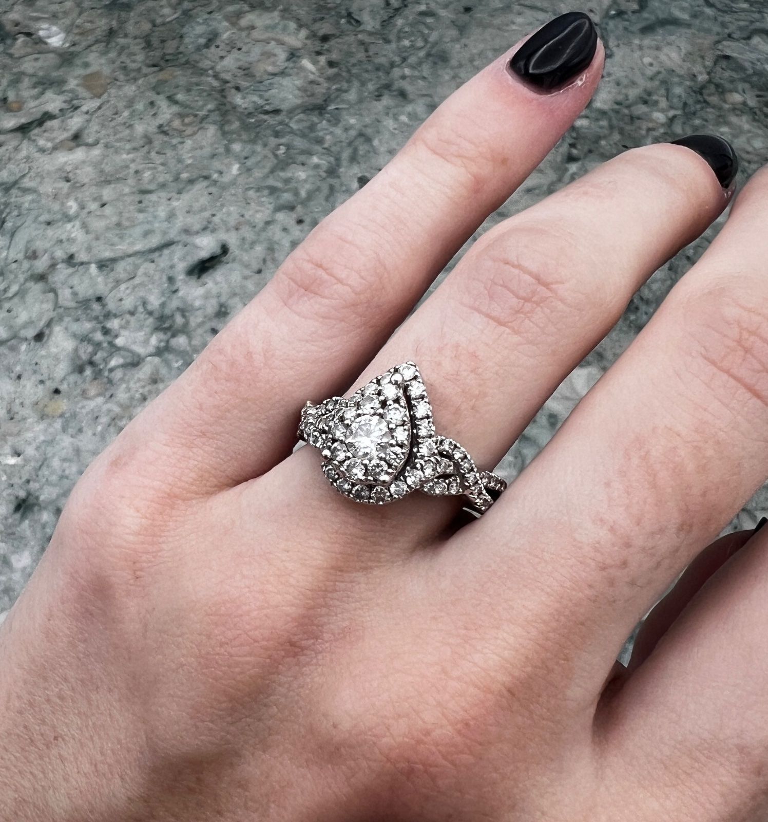 14K White Gold Pear-Shaped Diamond Cluster Engagement Ring 6