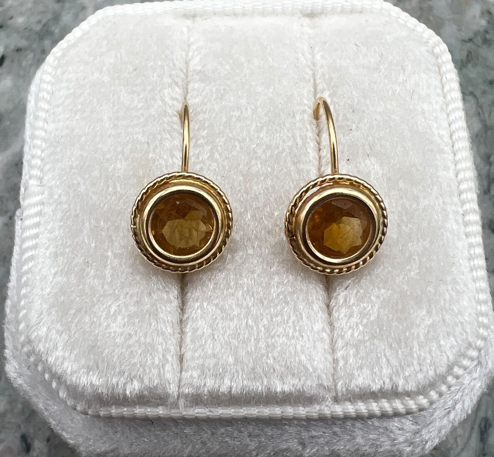 14K Yellow Gold Round Citrine Leverback Earrings 2