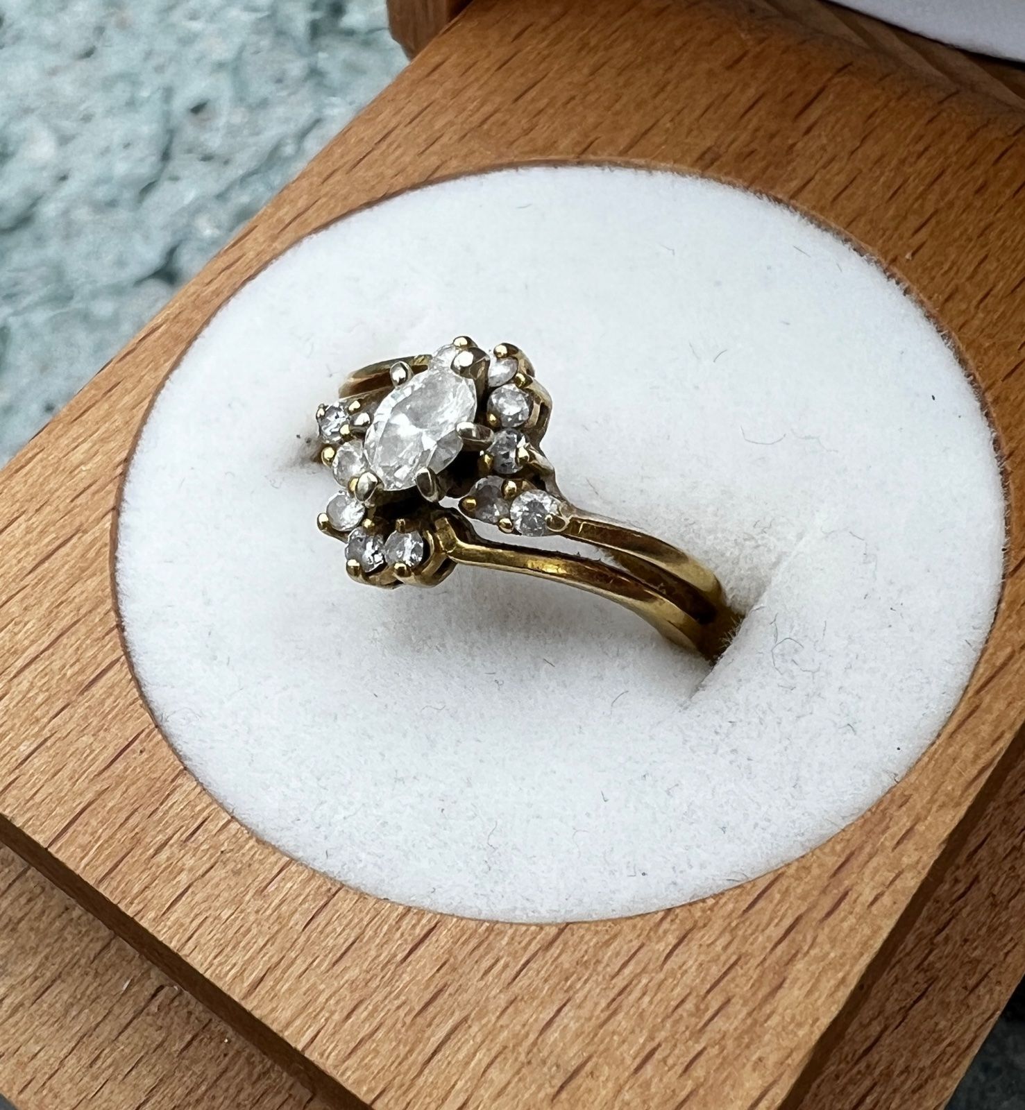 18K Yellow Gold Vintage-Style Diamond Cluster Ring 4