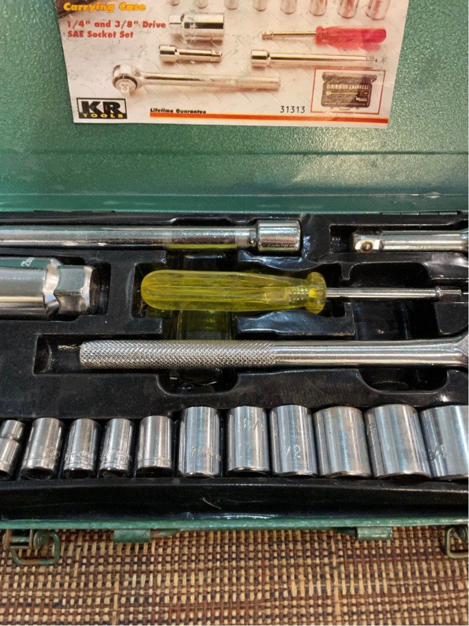 Vintage KR Tools 20pc Socket Set in Teal Metal Box 2