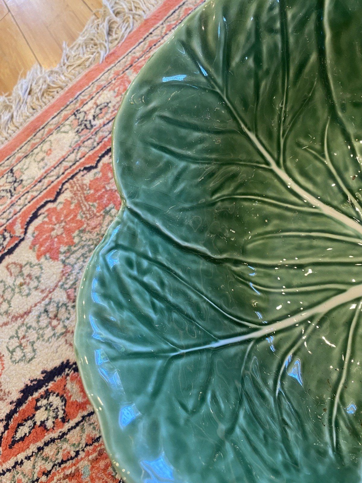 Large Natural Edge Bordallo Pinheiro Ceramic Majolica Fruit/Centerpiece Bowl 13 5