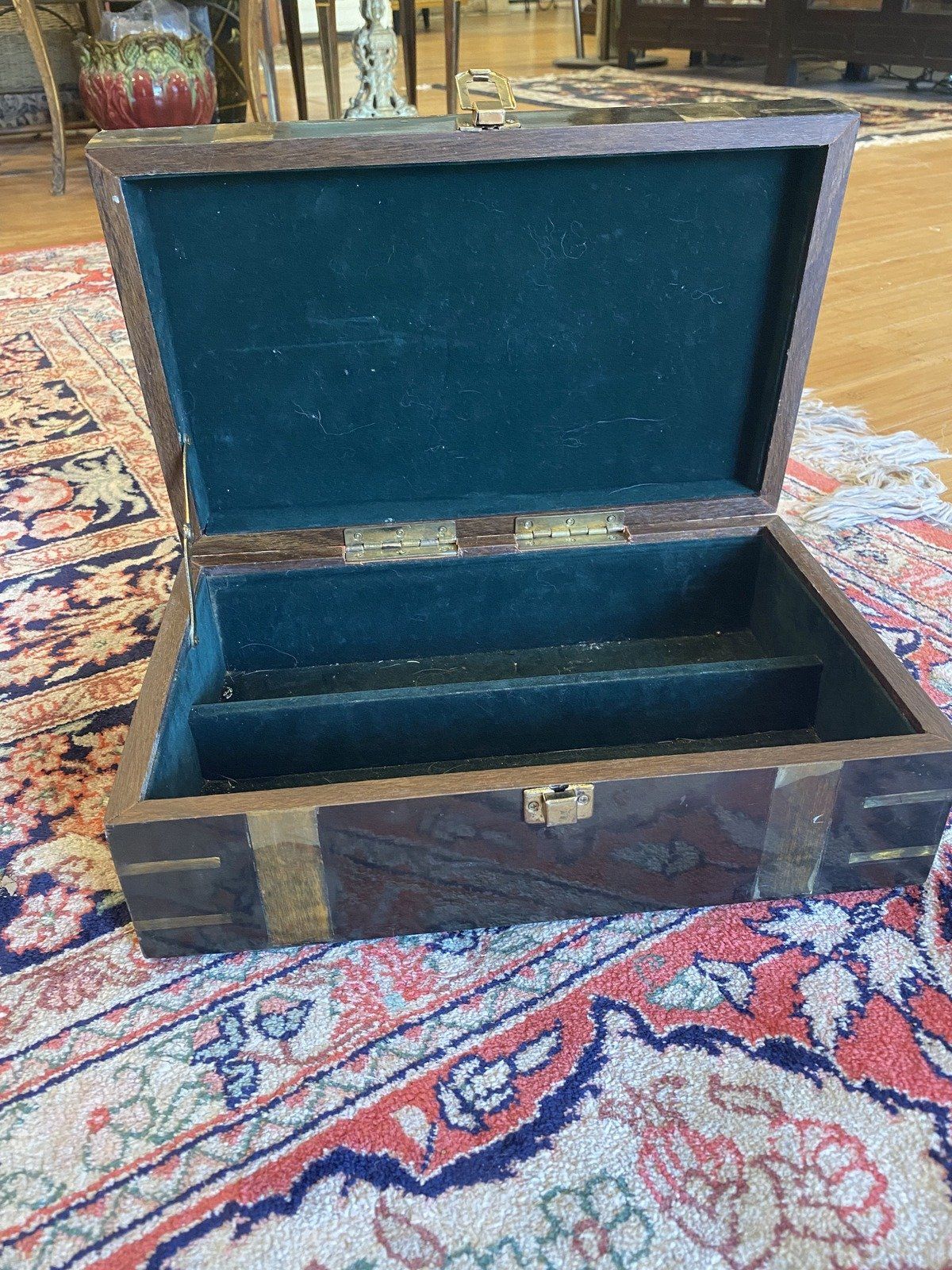 Quality Velvet Lined Wooden Storage Box 2