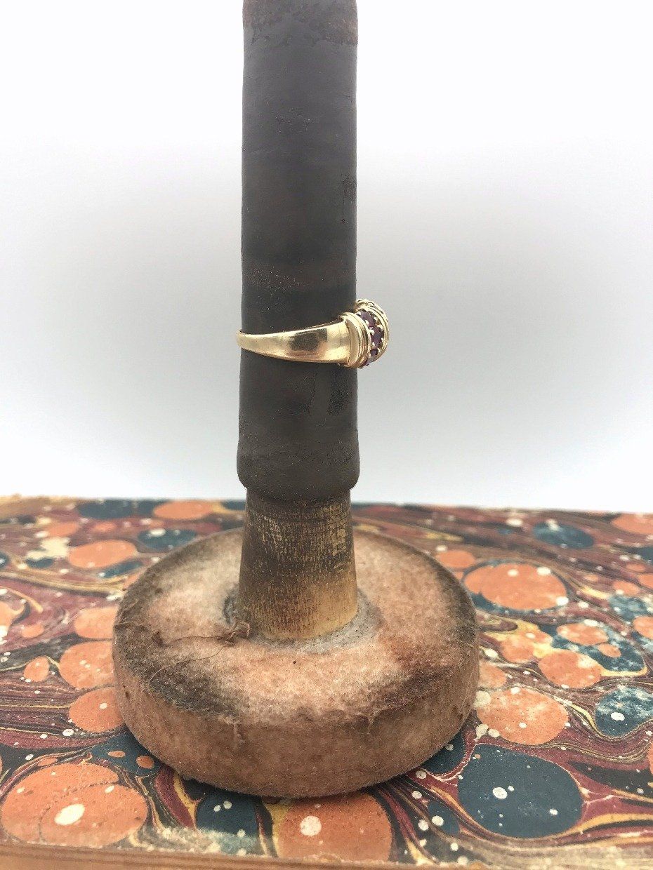14k Gold 9 Ruby Colum Ring 2