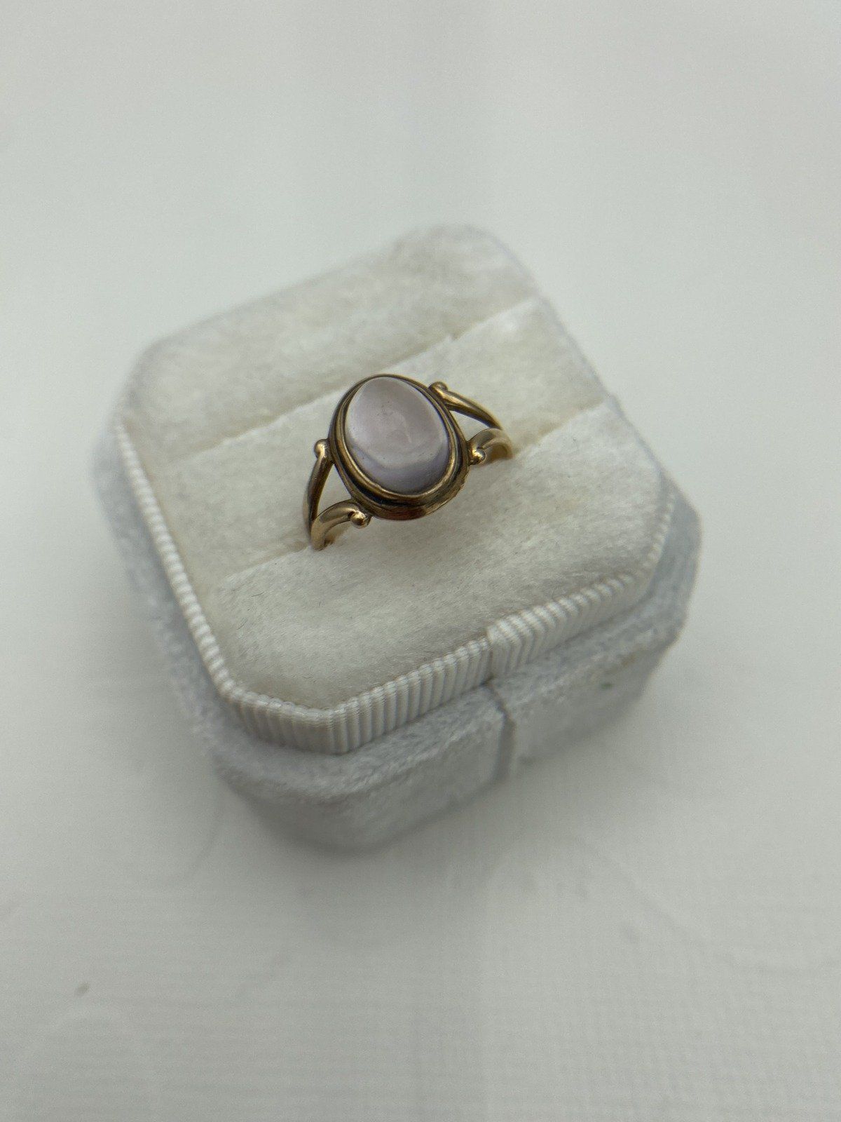 Antique Victorian 14k Rose Gold Faintly Amethyst Bezel Cab Cut Ring w Spilt Shoulders 5