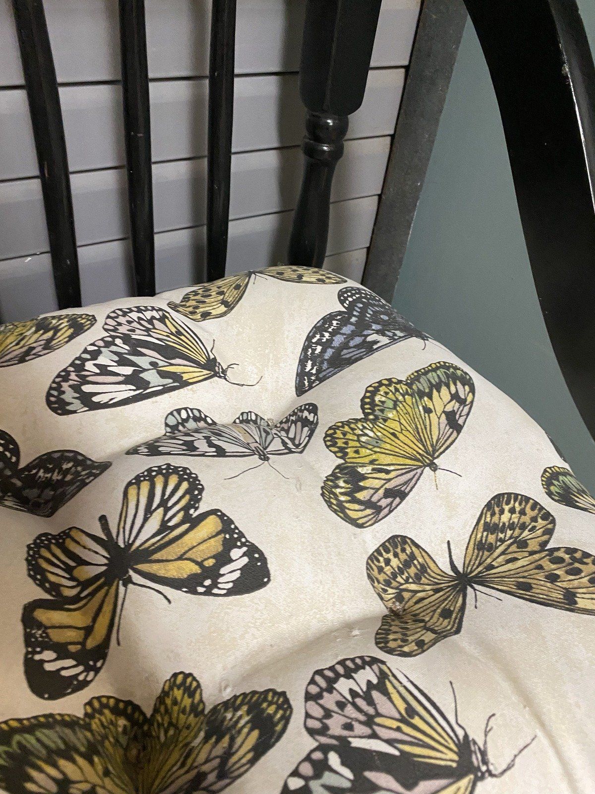 Wooden Loveseat Bench w Upholstered Butterfly Cushions 2