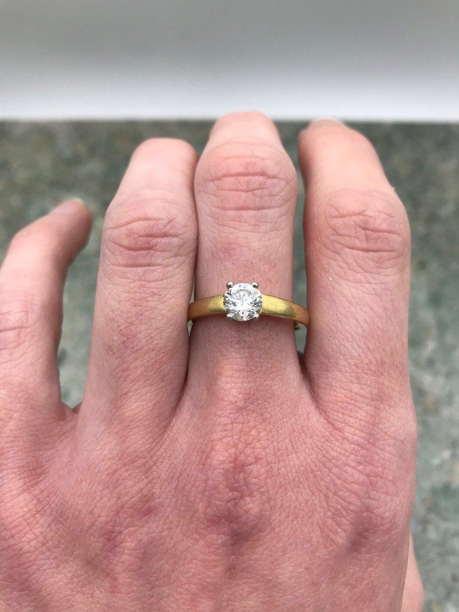 18k Gold + Platinum Mounted .83ct Round Cut Diamond Engagement Ring 6
