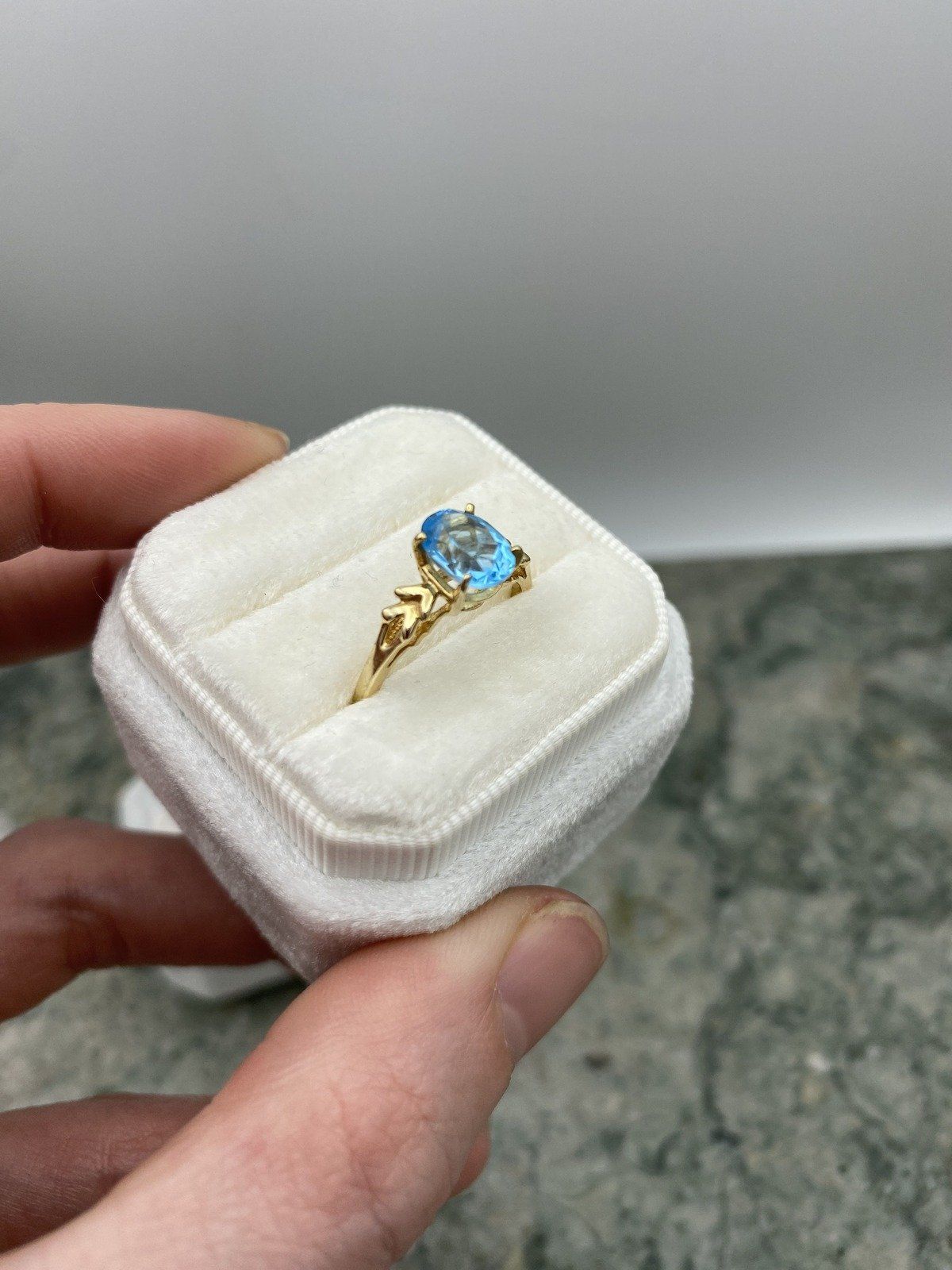 14k Gold Oval Cut Blue Topaz Solitaire Ring w Angular Shoulder Detail 8