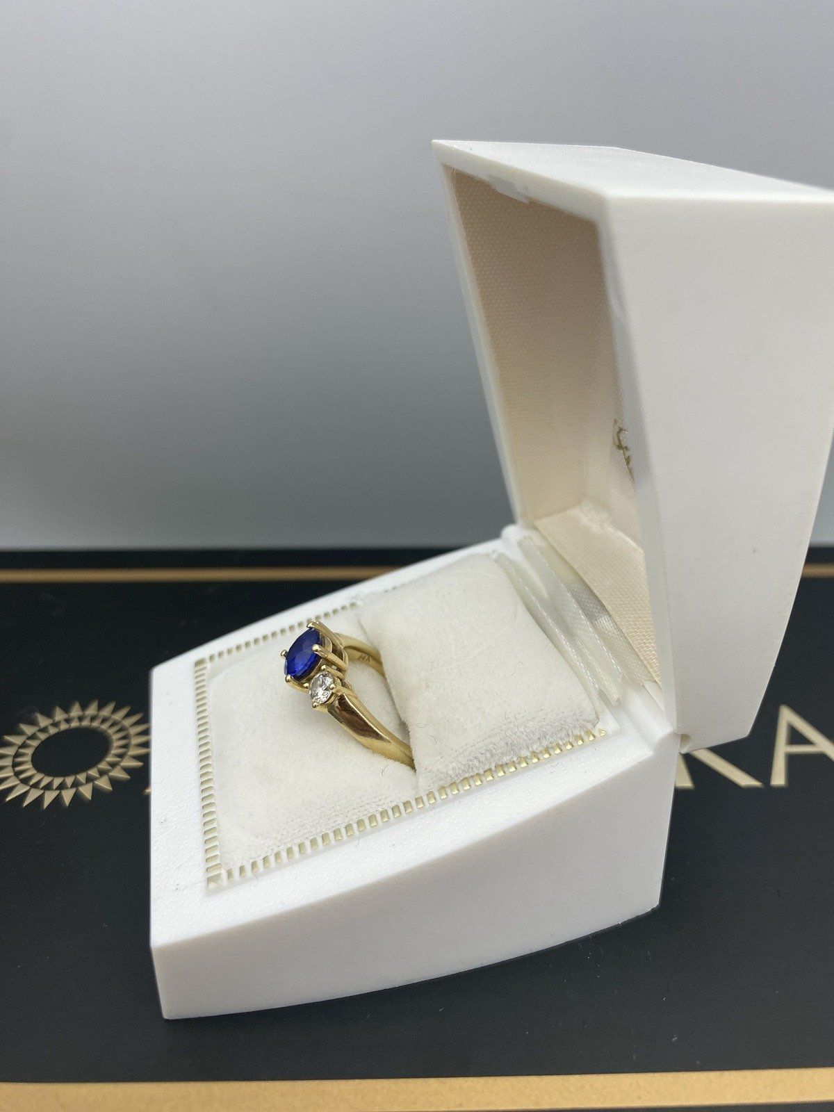 Angara 14k Gold 1ct Sapphire + .32ct Diamond Trio Stone Ladies Ring w GIA + Display Box 8
