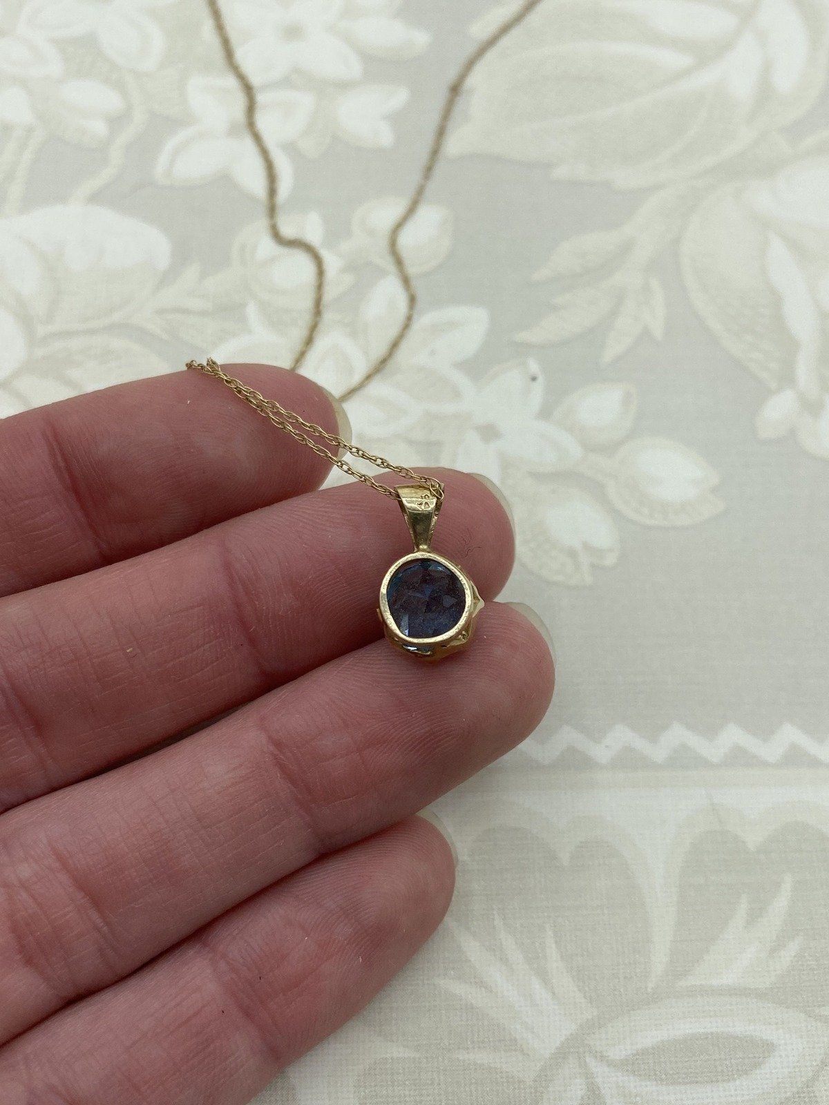 Lovely 14k Gold Deep Blue Topaz Solitaire 18L Drop Necklace 3
