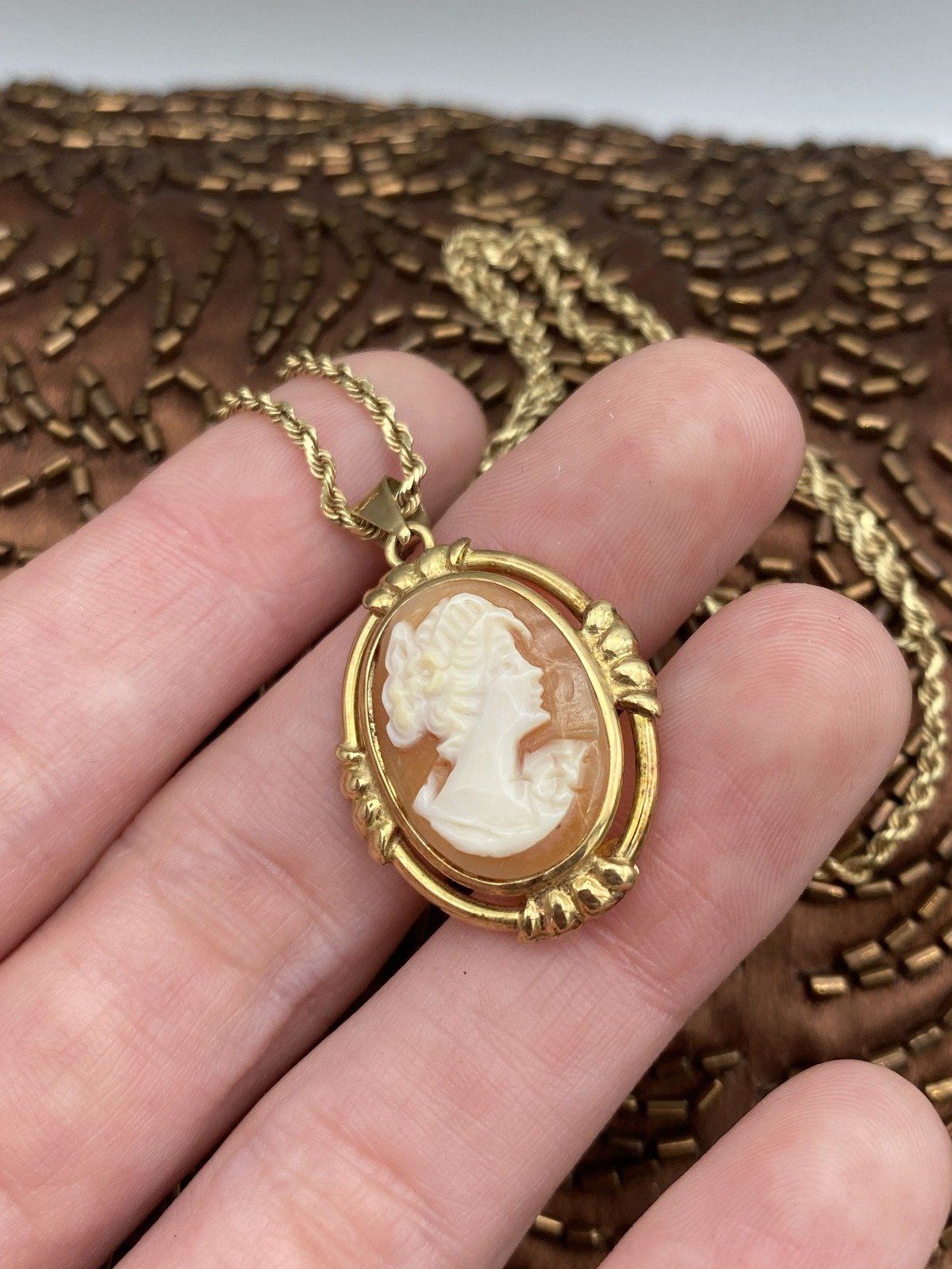 Vintage 14k Gold Shell Carved Cameo Necklace w Art Deco Bezel 16L 4